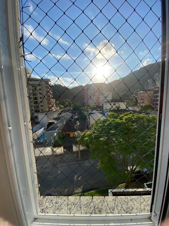 Apartamento Na Praia De Enseada Гуаружа Экстерьер фото